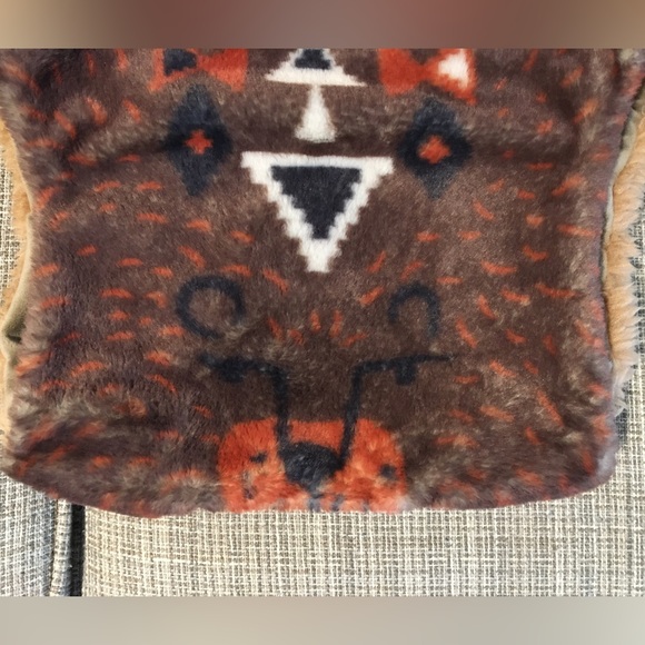 Bearskin Children’s Vest - Picture 2 of 4